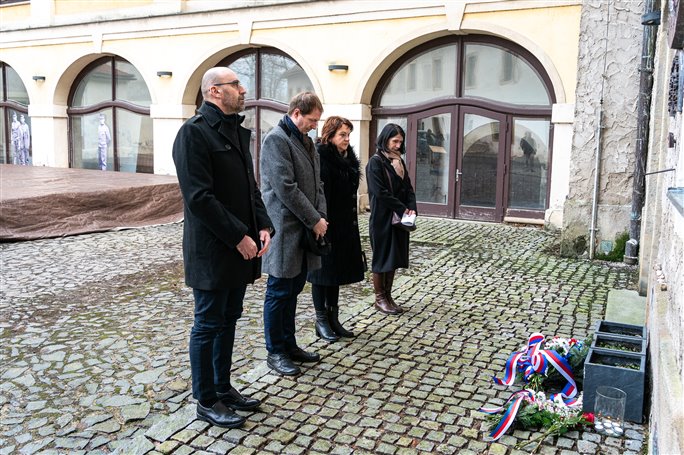 V Mladé Boleslavi vzpomínka na oběti holocaustu: Čtením jmen deportovaných osob